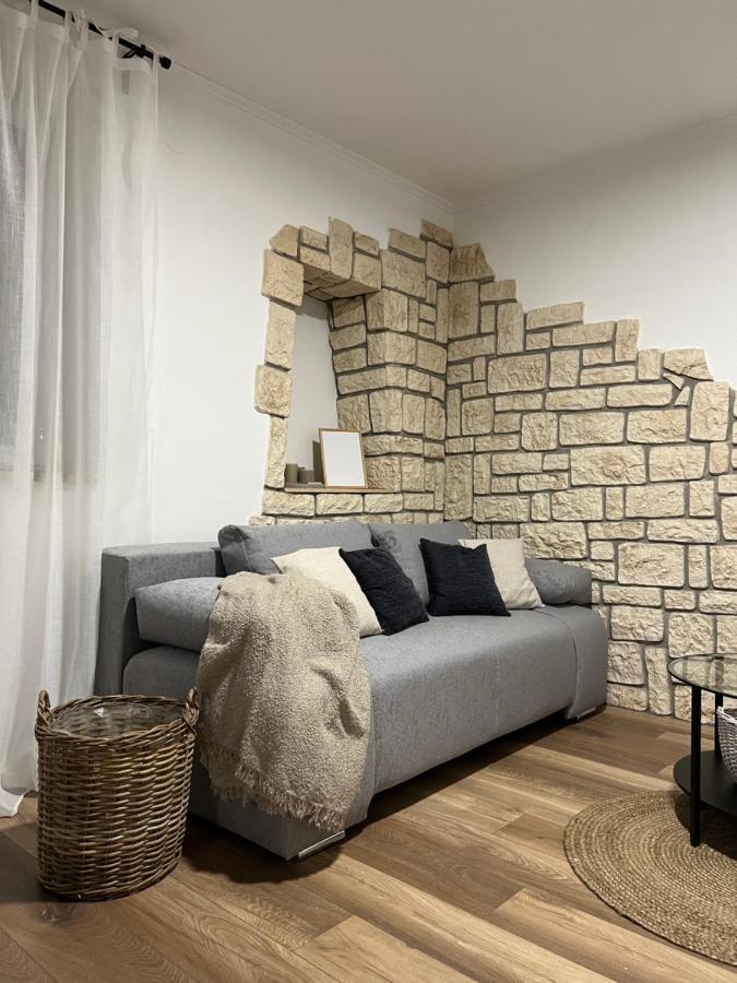 Cinderella Apartment With Free Parking PUY 외부 사진