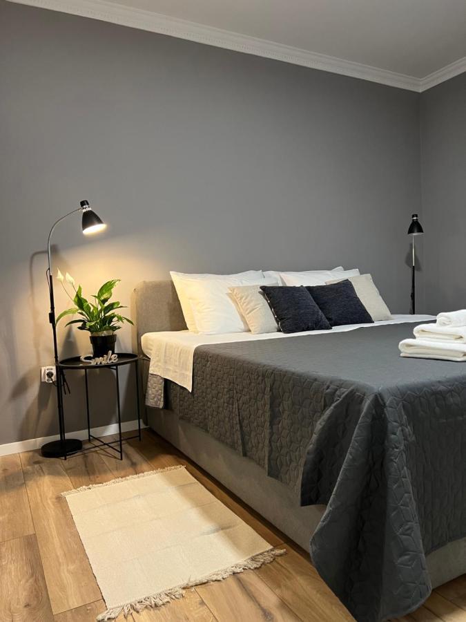 Cinderella Apartment With Free Parking PUY 외부 사진