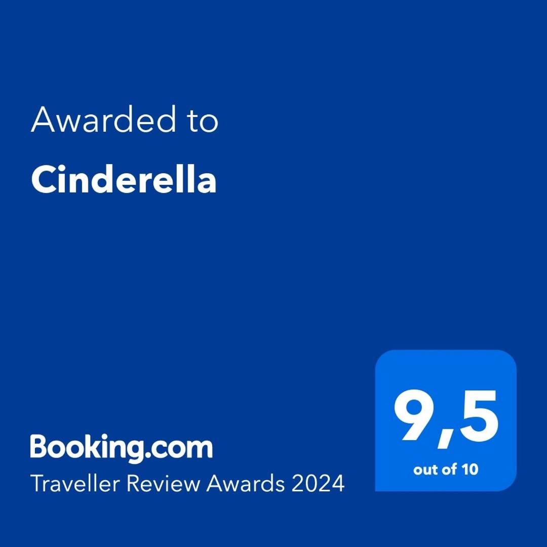 Cinderella Apartment With Free Parking PUY 외부 사진
