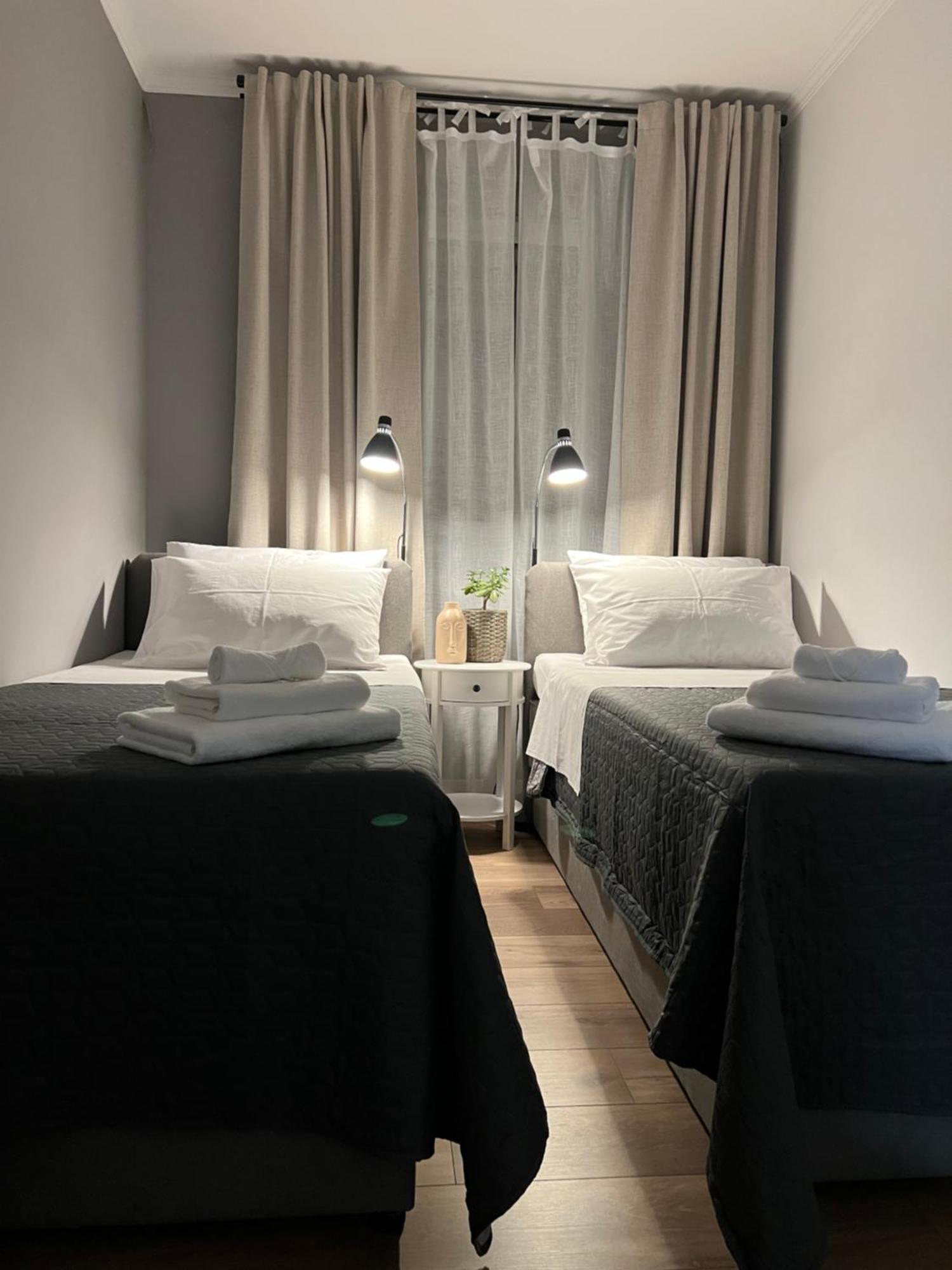 Cinderella Apartment With Free Parking PUY 외부 사진